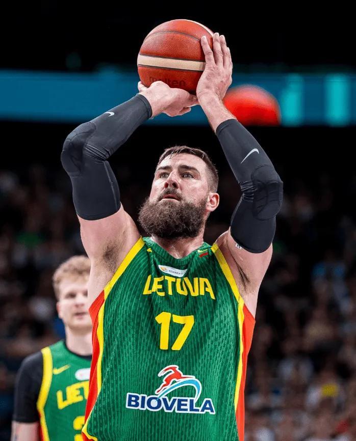 爱游戏体育下载-包含赛后法兰克福备战NBA季后赛；手感冰凉细节曝光；管理层满意；控场能力受关注的词条